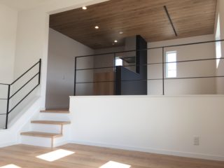 大磯　ZERO-CUBE STEPFLOOR